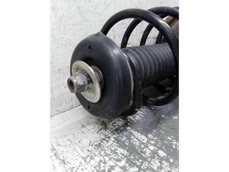 Recambio de amortiguador delantero derecho para peugeot 307 sw (3h) 1.6 hdi 110 referencia OEM IAM 9031  