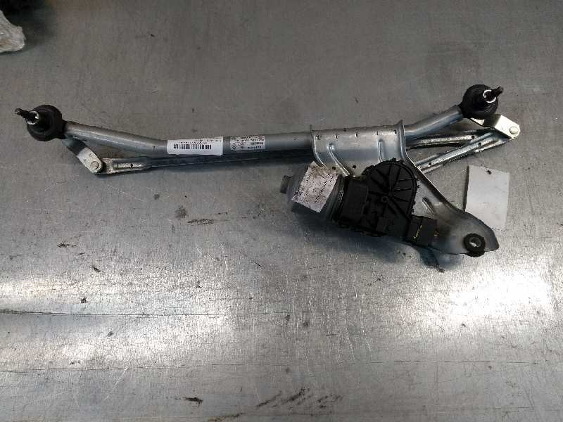 Recambio de motor limpia delantero para dacia sandero 1.2 16v cat referencia OEM IAM 0390241544 3397020879 8200619512