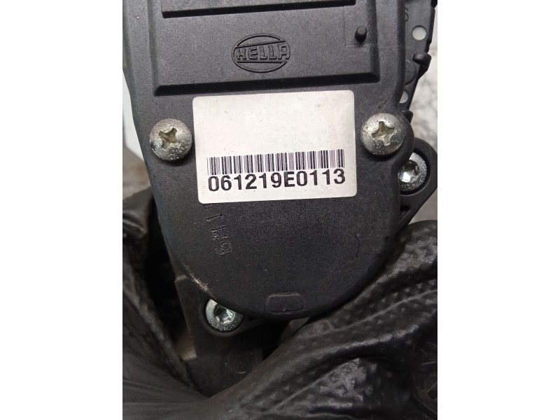 Recambio de potenciometro pedal para kia carnival / grand carnival iii (vq) 2.9 crdi referencia OEM IAM 061219E0113  