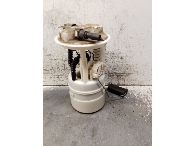Recambio de bomba combustible para nissan micra iii (k12) 1.2 16v referencia OEM IAM 17040AX000HD 0975667990001 