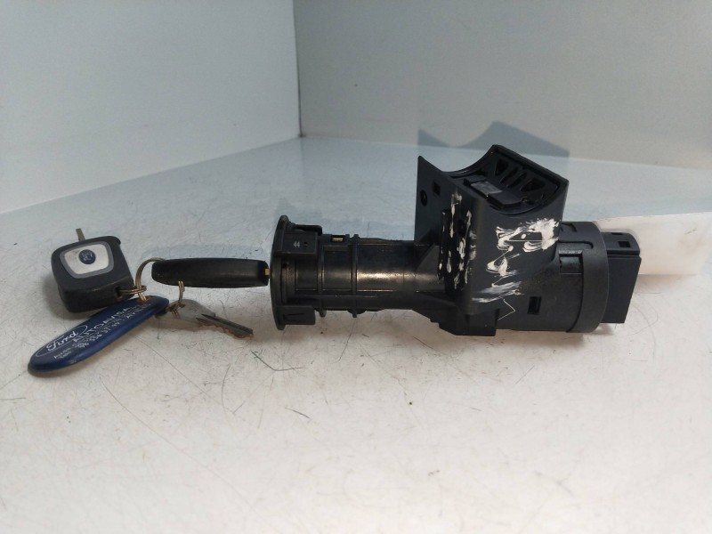 Recambio de conmutador de arranque para ford ka (ccu) titanium+ referencia OEM IAM 51800628 61089800 