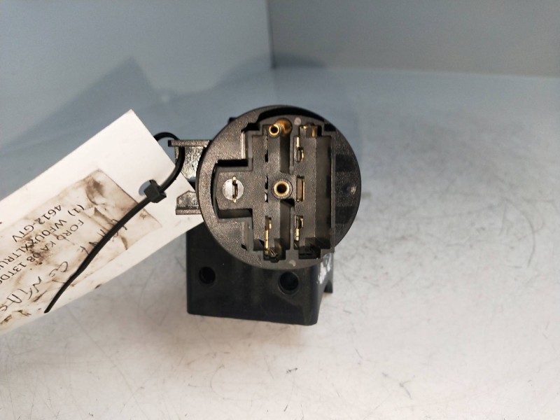 Recambio de conmutador de arranque para ford ka (ccu) titanium+ referencia OEM IAM 51800628 61089800 