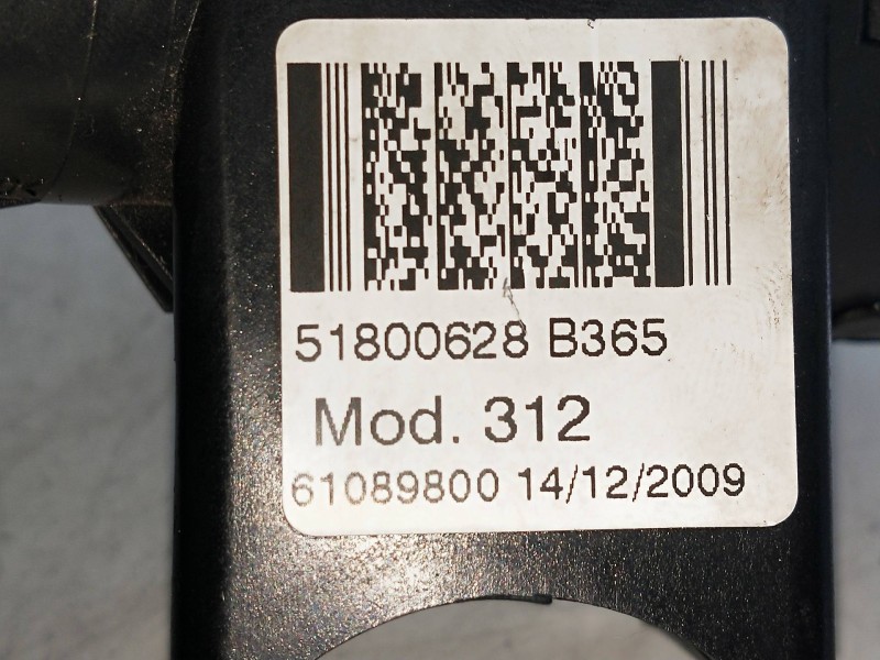 Recambio de conmutador de arranque para ford ka (ccu) titanium+ referencia OEM IAM 51800628 61089800 