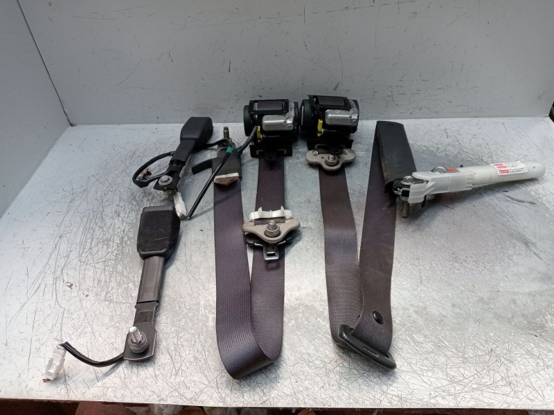 Recambio de juego cinturones delantero para renault koleos i (hy_) 2.0 dci (hy0k) referencia OEM IAM   