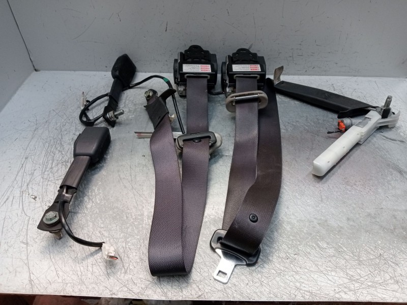 Recambio de juego cinturones delantero para renault koleos i (hy_) 2.0 dci (hy0k) referencia OEM IAM   