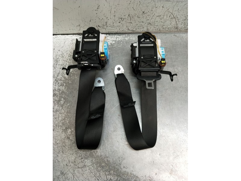 Recambio de juego cinturones trasero para toyota c-hr (_x1_) 1.8 hybrid (zyx10_, zyx11_) referencia OEM IAM  5P 