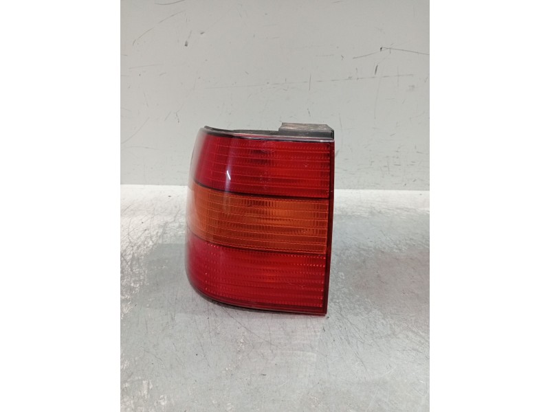 Recambio de piloto trasero izquierdo para volkswagen passat b3/b4 (3a2, 35i) 2.0 referencia OEM IAM 3a5945257  