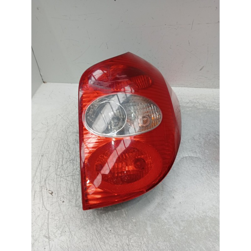 Recambio de piloto trasero derecho para renault laguna ii grandtour (kg0/1_) 1.9 dci (kg0g) referencia OEM IAM 8200002472  