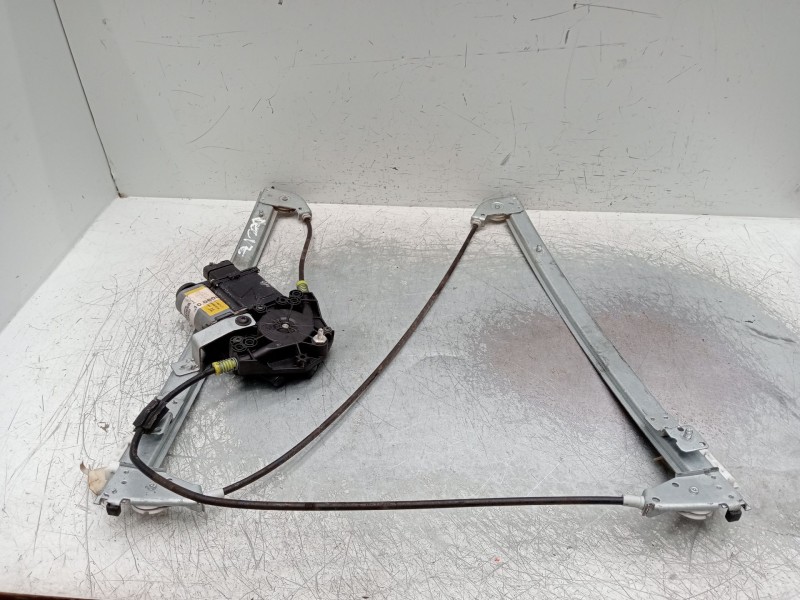 Recambio de elevalunas delantero izquierdo para renault laguna ii grandtour (kg0/1_) 1.9 dci (kg0g) referencia OEM IAM   