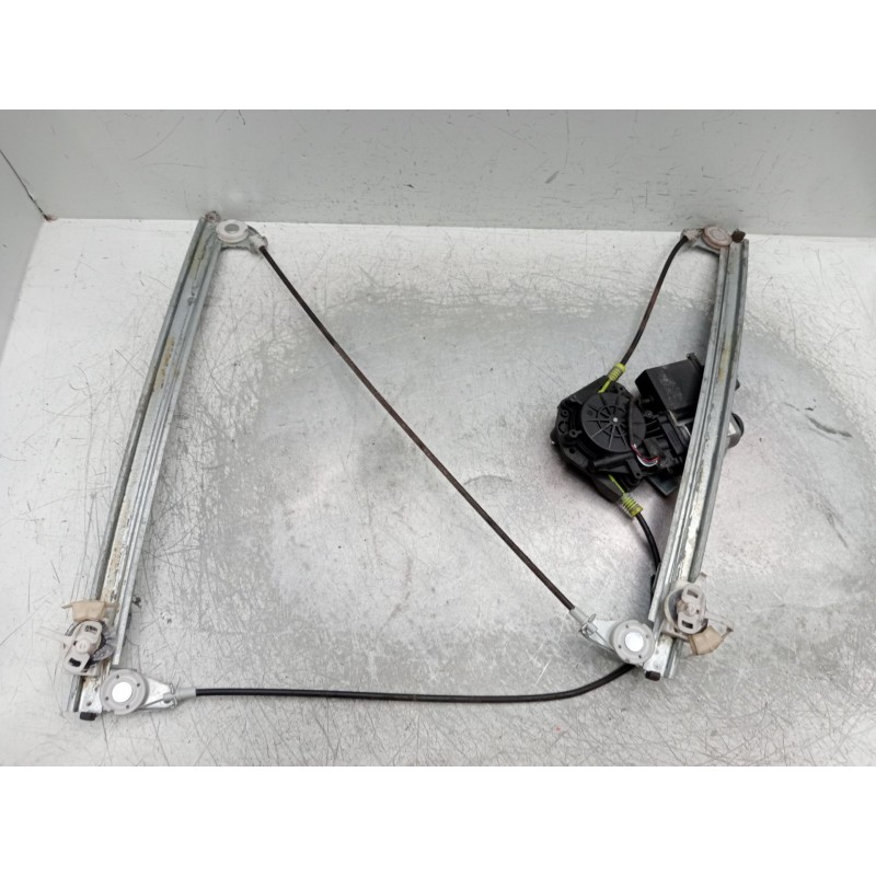 Recambio de elevalunas delantero izquierdo para renault laguna ii grandtour (kg0/1_) 1.9 dci (kg0g) referencia OEM IAM   