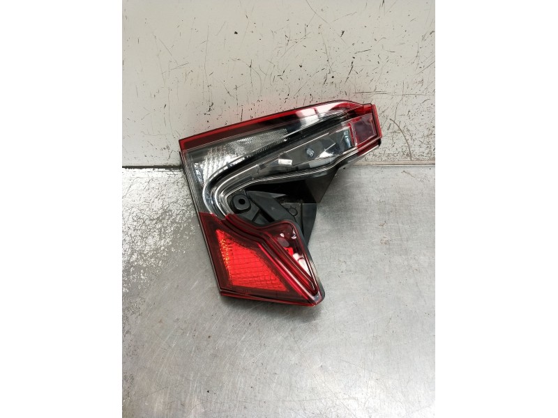 Recambio de piloto trasero izquierdo interior para toyota c-hr (_x1_) 1.8 hybrid (zyx10_, zyx11_) referencia OEM IAM 81590F4120 