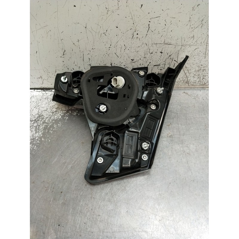 Recambio de piloto trasero izquierdo interior para toyota c-hr (_x1_) 1.8 hybrid (zyx10_, zyx11_) referencia OEM IAM 81590F4120 