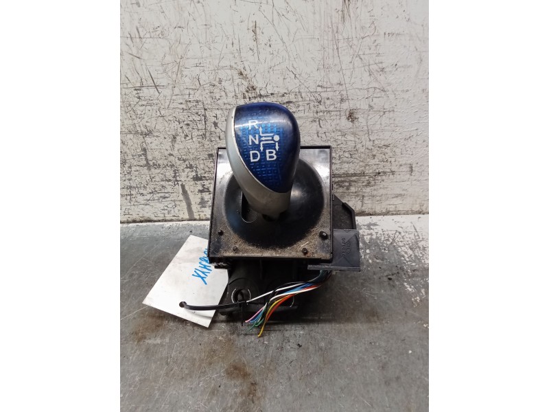 Recambio de palanca cambio para toyota auris (_e18_) 1.3 (nre180_) referencia OEM IAM   AUTOMÁTICO