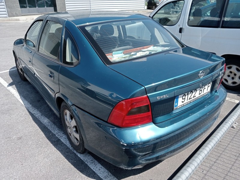 opel vectra b (j96) del año 2001