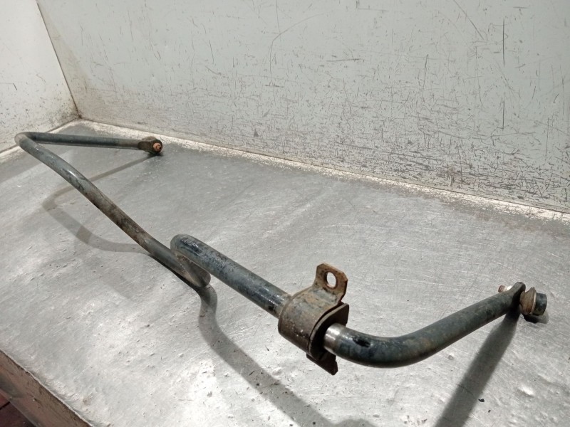 Recambio de barra estabilizadora trasera para nissan terrano ii (r20) 2.7 tdi 4wd referencia OEM IAM   