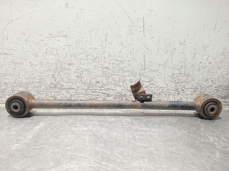 Recambio de brazo suspension inferior trasero derecho para nissan terrano ii (r20) 2.7 tdi 4wd referencia OEM IAM   