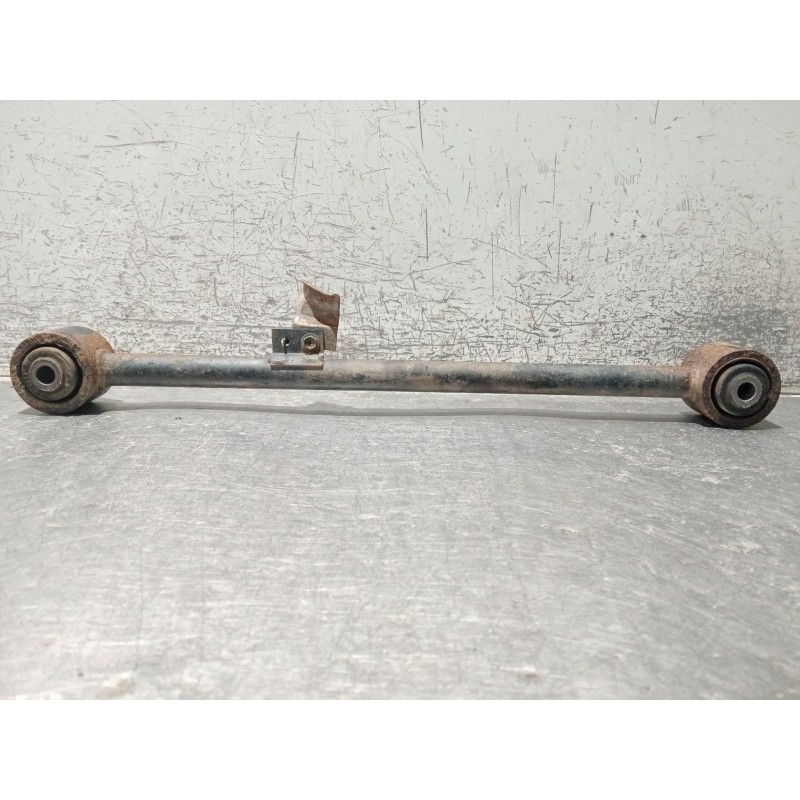 Recambio de brazo suspension inferior trasero izquierdo para nissan terrano ii (r20) 2.7 tdi 4wd referencia OEM IAM   
