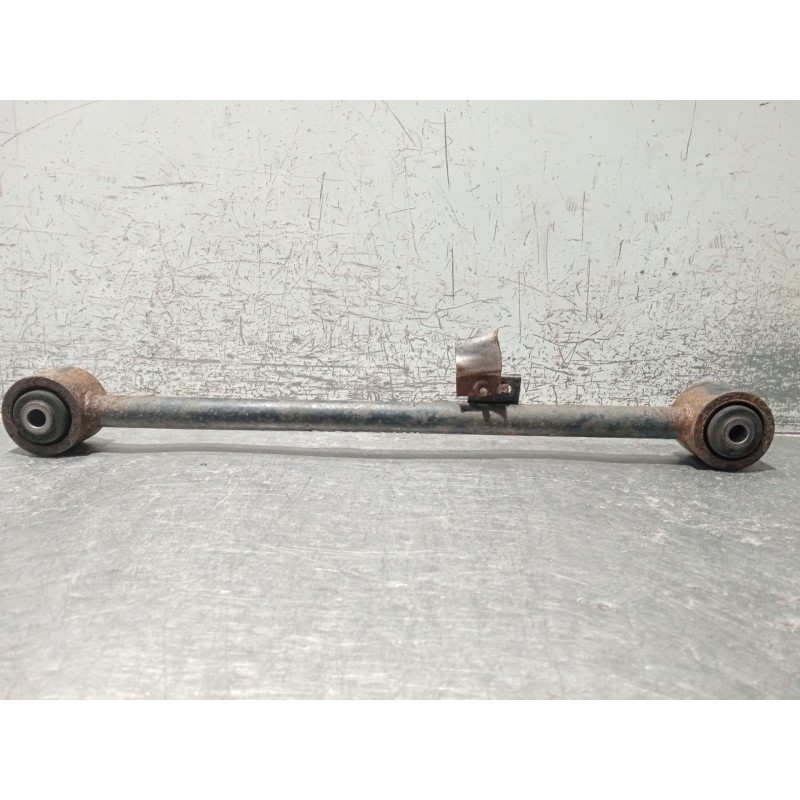 Recambio de brazo suspension inferior trasero izquierdo para nissan terrano ii (r20) 2.7 tdi 4wd referencia OEM IAM   