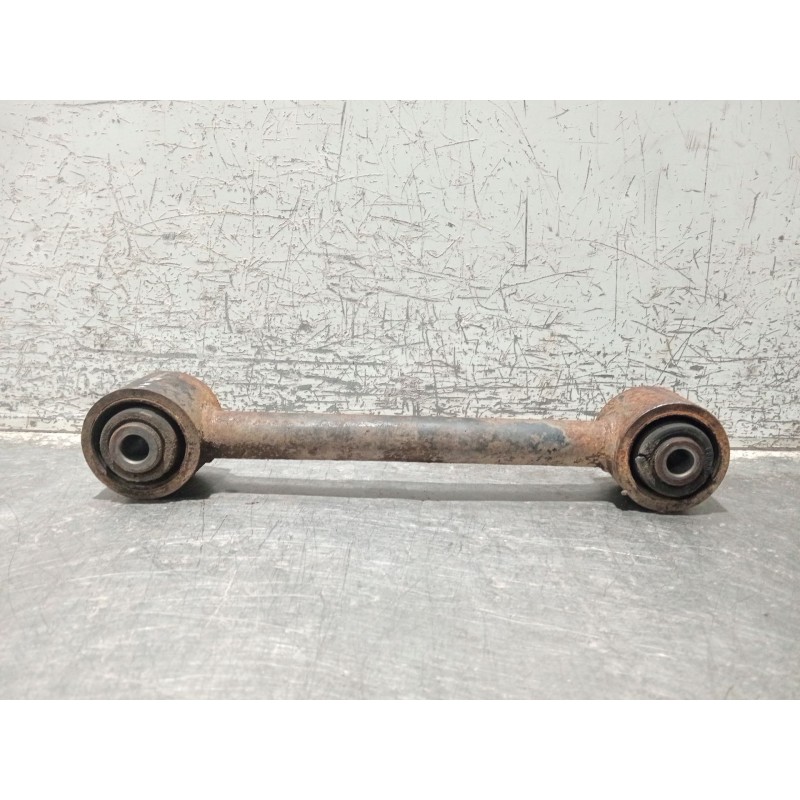 Recambio de brazo suspension superior trasero izquierdo para nissan terrano ii (r20) 2.7 tdi 4wd referencia OEM IAM   