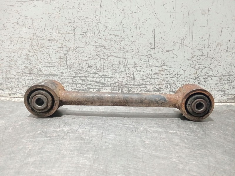 Recambio de brazo suspension superior trasero izquierdo para nissan terrano ii (r20) 2.7 tdi 4wd referencia OEM IAM   