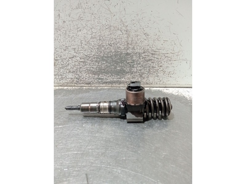 Recambio de inyector para seat leon (1p1) referencia OEM IAM 03G130073G 0414720404 BOSCH
