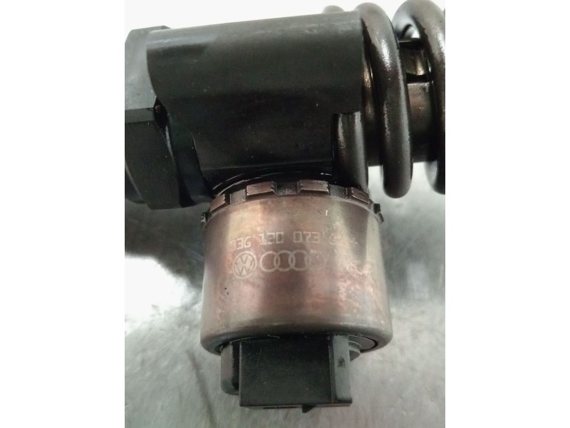 Recambio de inyector para seat leon (1p1) referencia OEM IAM 03G130073G 0414720404 BOSCH