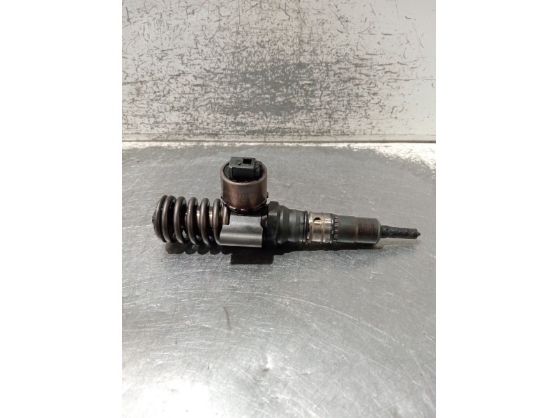 Recambio de inyector para seat leon (1p1) referencia OEM IAM 03G130073G 0414720404 BOSCH