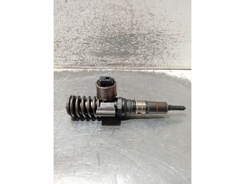 Recambio de inyector para seat leon (1p1) referencia OEM IAM 03G130073G 0414720404 BOSCH