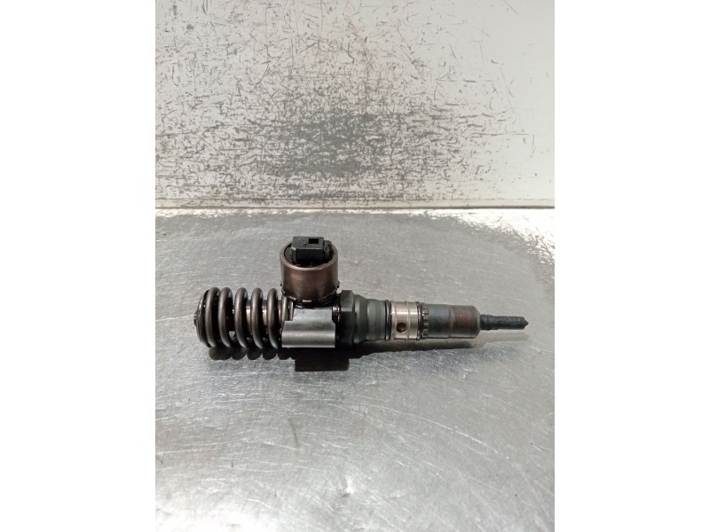 Recambio de inyector para seat leon (1p1) referencia OEM IAM 03G130073G 0414720404 BOSCH