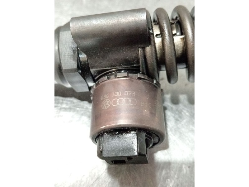 Recambio de inyector para seat leon (1p1) referencia OEM IAM 03G130073G 0414720404 BOSCH