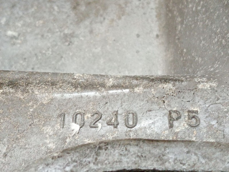 Recambio de carter para toyota auris (_e18_) 1.3 (nre180_) referencia OEM IAM 10240P5  