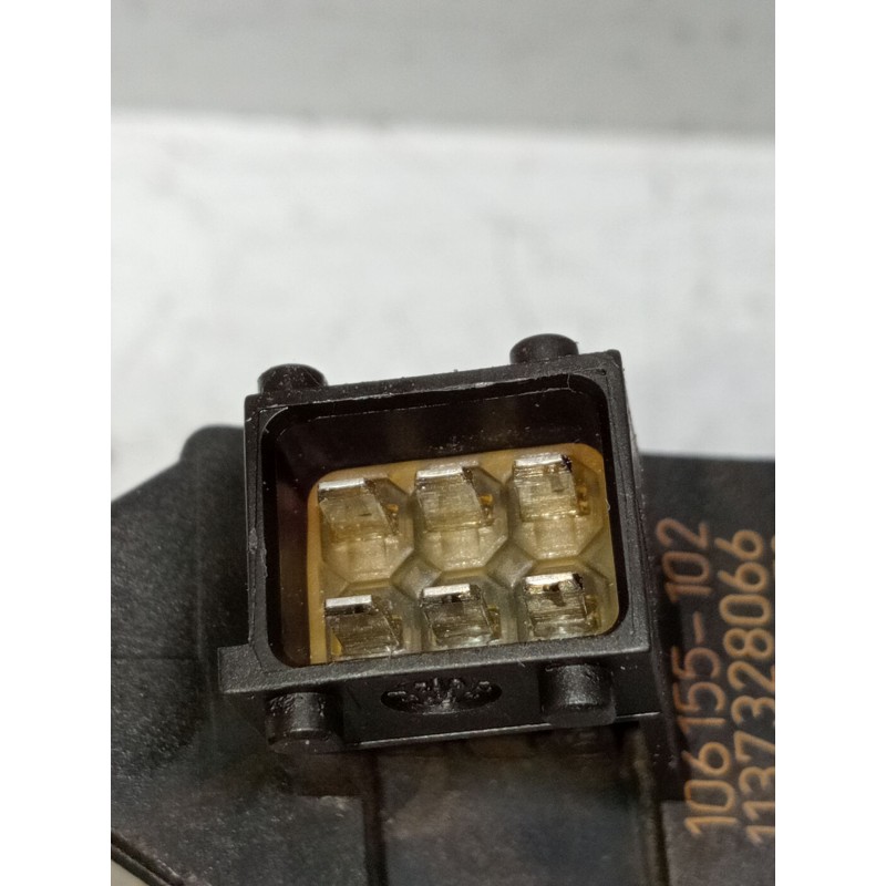 Recambio de elevalunas delantero izquierdo para opel vectra c (z02) 2.2 dti 16v (f69) referencia OEM IAM 106155102 1137328066 