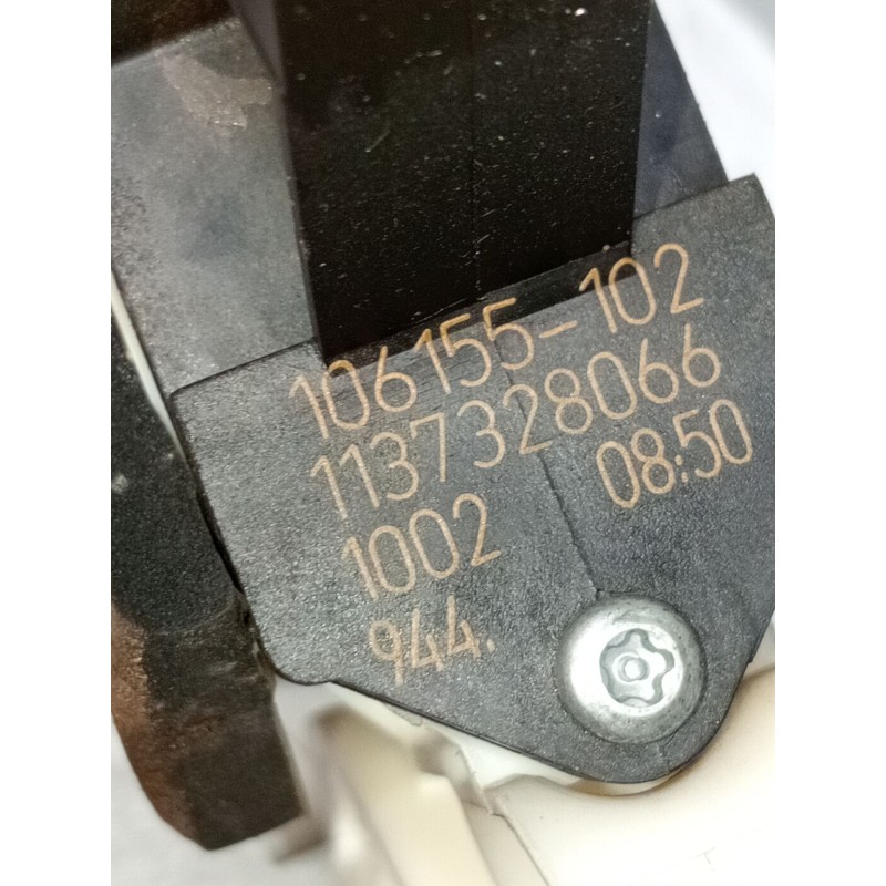 Recambio de elevalunas delantero izquierdo para opel vectra c (z02) 2.2 dti 16v (f69) referencia OEM IAM 106155102 1137328066 