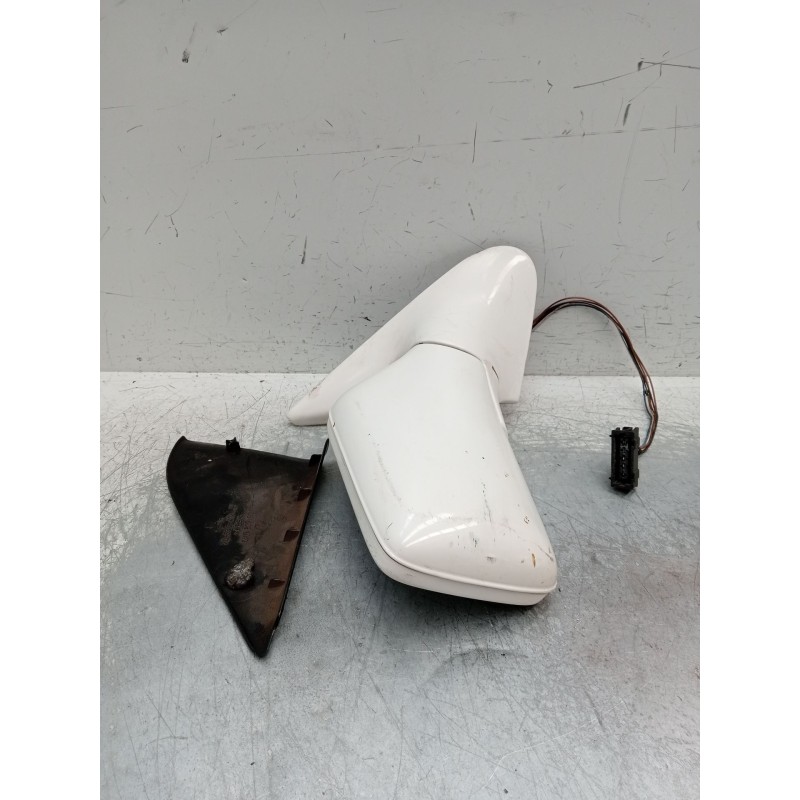 Recambio de retrovisor derecho para seat cordoba (6k1, 6k2) 1.9 tdi referencia OEM IAM electrico 1 enchufe 5 cables 