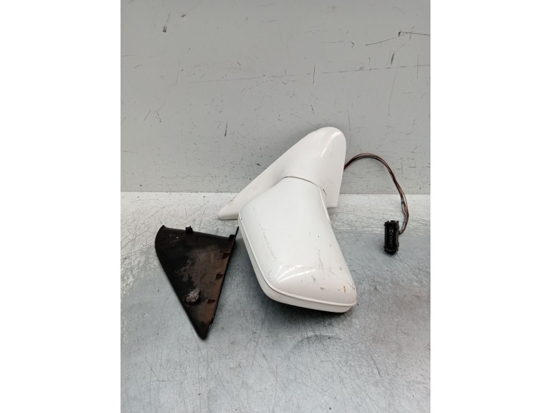 Recambio de retrovisor derecho para seat cordoba (6k1, 6k2) 1.9 tdi referencia OEM IAM electrico 1 enchufe 5 cables 