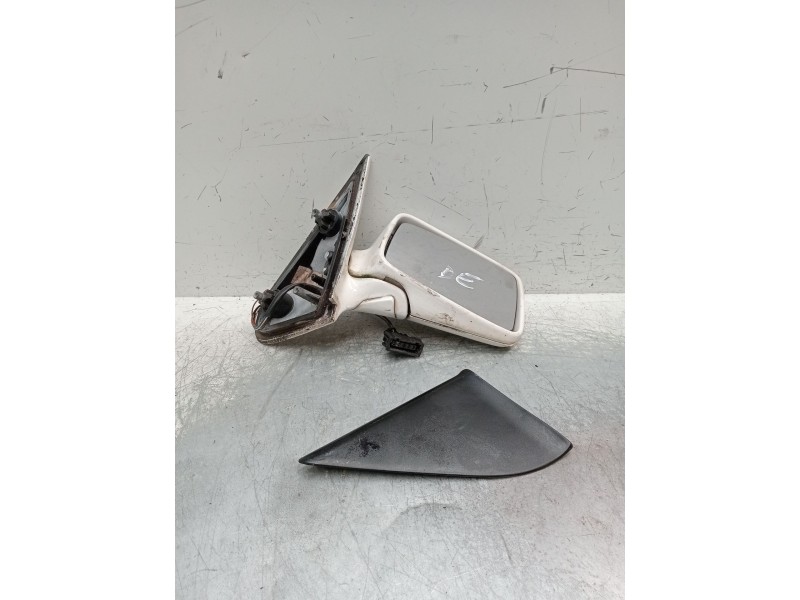 Recambio de retrovisor derecho para seat cordoba (6k1, 6k2) 1.9 tdi referencia OEM IAM electrico 1 enchufe 5 cables 