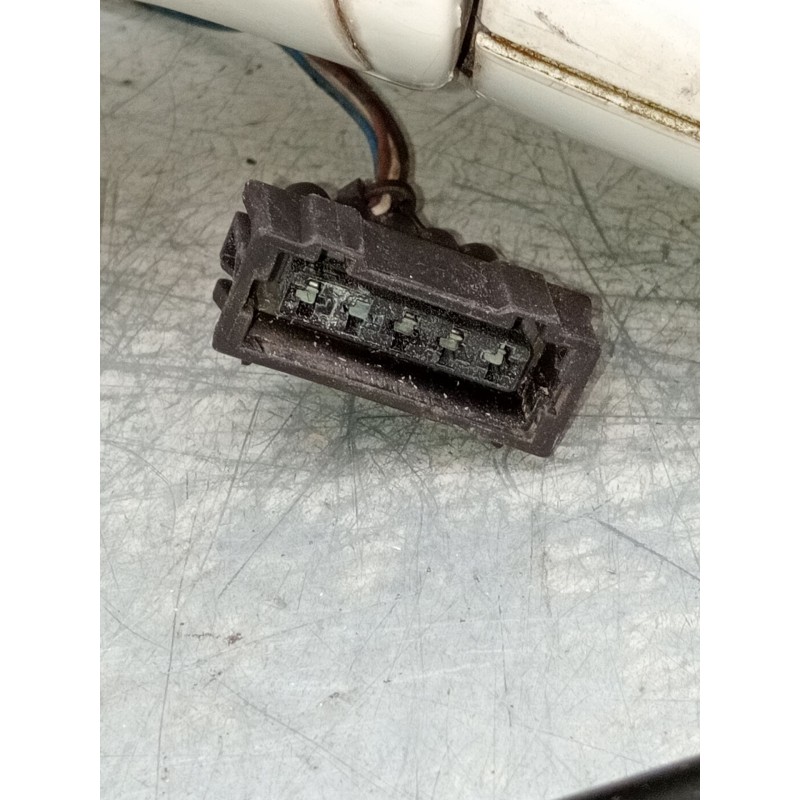 Recambio de retrovisor derecho para seat cordoba (6k1, 6k2) 1.9 tdi referencia OEM IAM electrico 1 enchufe 5 cables 