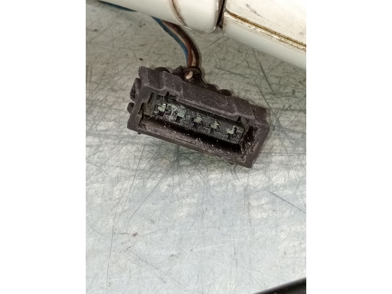 Recambio de retrovisor derecho para seat cordoba (6k1, 6k2) 1.9 tdi referencia OEM IAM electrico 1 enchufe 5 cables 