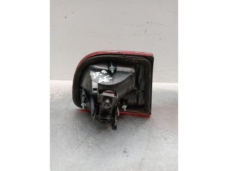 Recambio de piloto trasero derecho para seat leon (1m1) 1.9 tdi referencia OEM IAM 1m16945092  