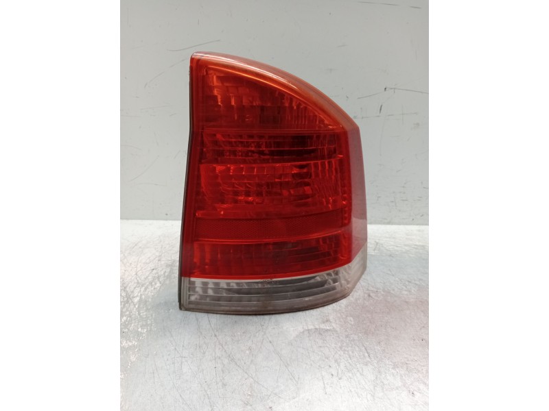 Recambio de piloto trasero derecho para opel vectra c (z02) 2.2 dti 16v (f69) referencia OEM IAM   