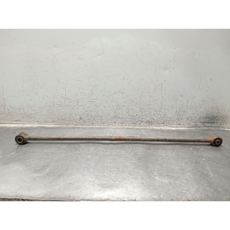 Recambio de brazo suspension inferior trasero derecho para nissan terrano ii (r20) 2.7 tdi 4wd referencia OEM IAM BARRA PANHARD 