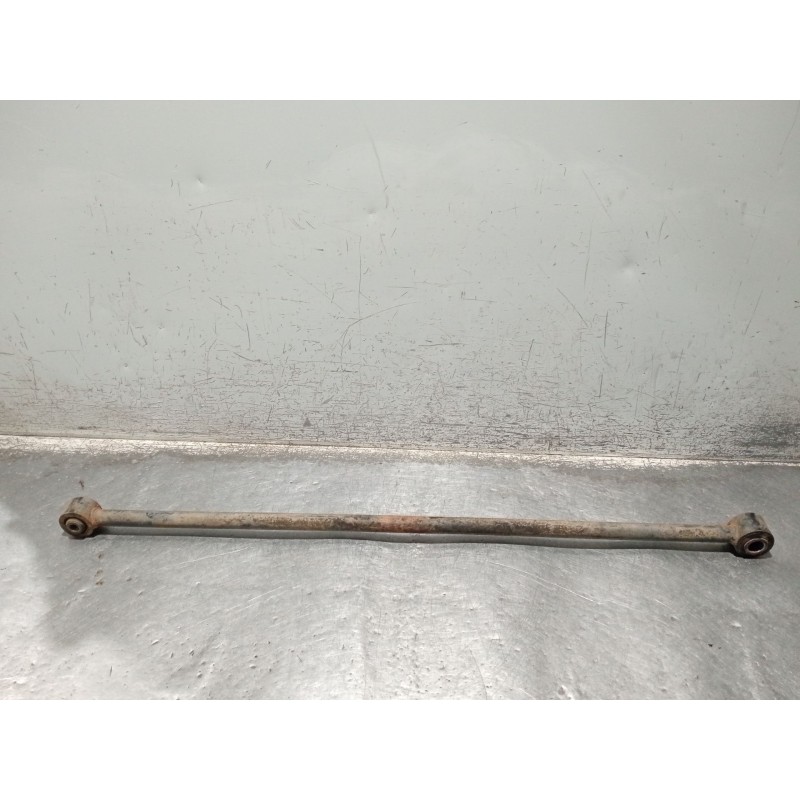Recambio de brazo suspension inferior trasero derecho para nissan terrano ii (r20) 2.7 tdi 4wd referencia OEM IAM BARRA PANHARD 
