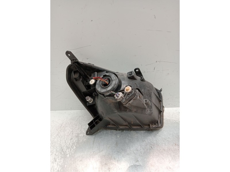 Recambio de faro izquierdo para toyota rav 4 ii (_a2_) 1.8 (zca25_, zca26_) referencia OEM IAM   