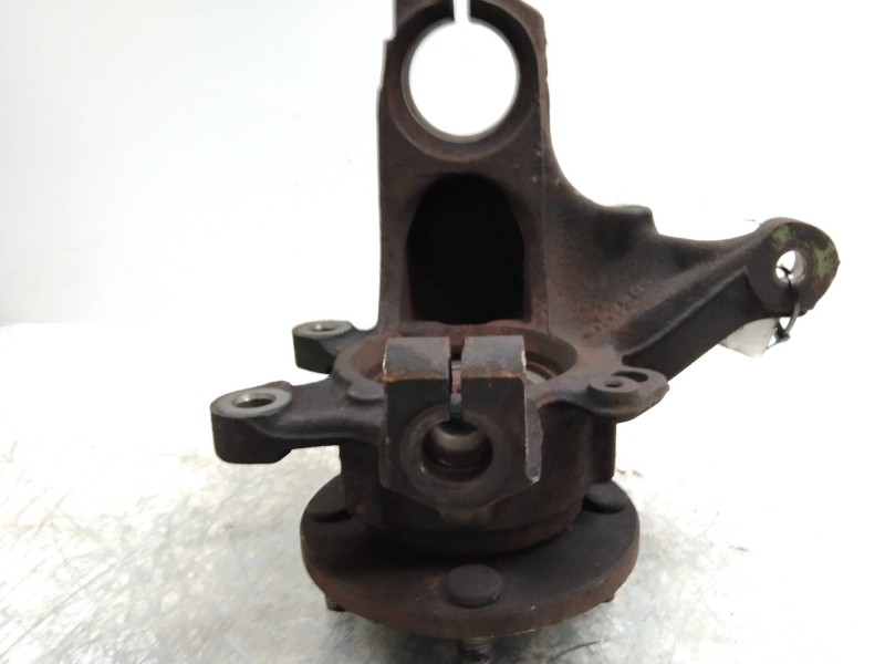 Recambio de mangueta delantera derecha para ford mondeo berlina/familiar (fd) clx berlina referencia OEM IAM 7161383  