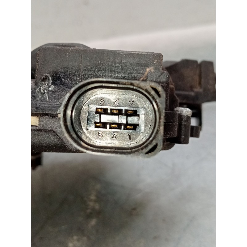 Recambio de motor cierre centralizado trasero izquierdo para seat leon (1m1) 1.9 tdi referencia OEM IAM   