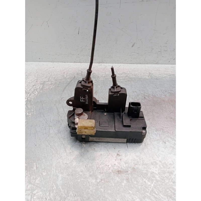 Recambio de motor cierre centralizado trasero izquierdo para opel vectra c (z02) 2.2 dti 16v (f69) referencia OEM IAM  4p 