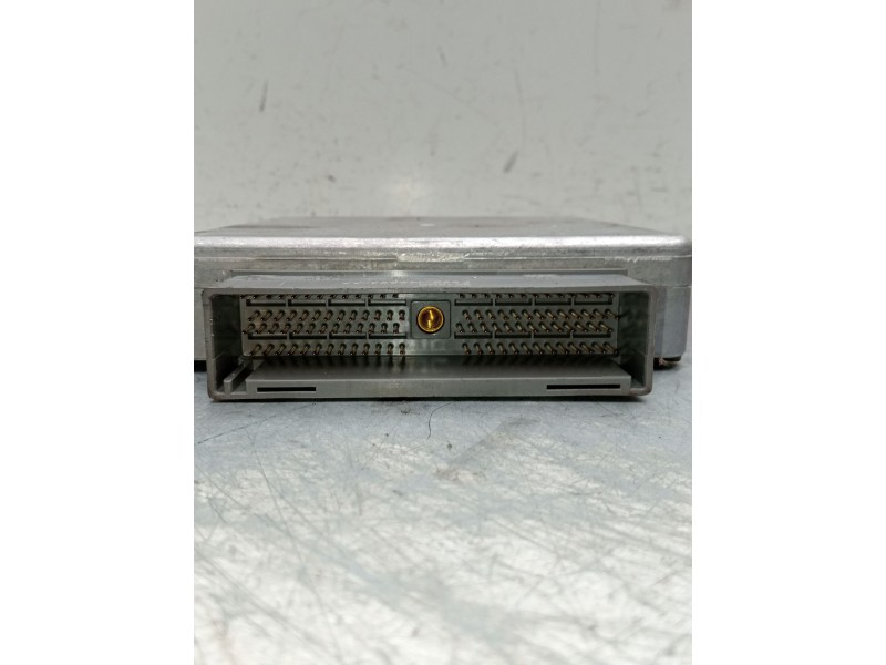 Recambio de centralita motor uce para ford focus i sedán (dfw) 1.8 turbo di / tddi referencia OEM IAM ys4f12a650pa 1000287pang 