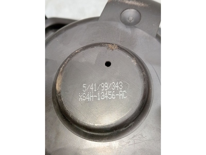 Recambio de motor calefaccion para ford focus i sedán (dfw) 1.8 turbo di / tddi referencia OEM IAM xs4h13456ac  