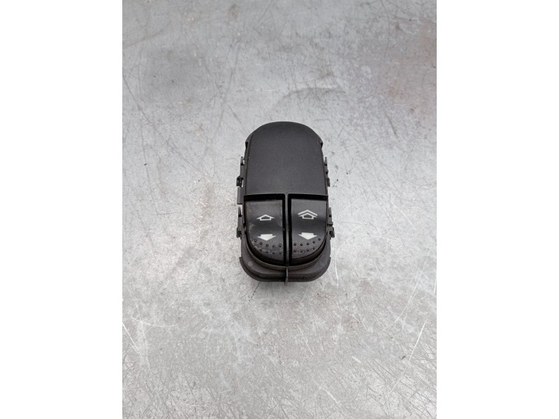 Recambio de mando elevalunas delantero izquierdo para ford focus i sedán (dfw) 1.8 turbo di / tddi referencia OEM IAM 98ag14529a