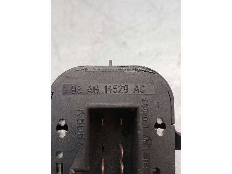 Recambio de mando elevalunas delantero izquierdo para ford focus i sedán (dfw) 1.8 turbo di / tddi referencia OEM IAM 98ag14529a